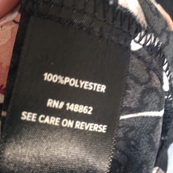 TORRID Cool Comfy Summer Lightweight Georgette Sleeveless Floral Long Line Tunic - Picture 16 of 16